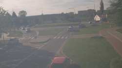 Křižovatka ulic Velká Dlážka a Polní