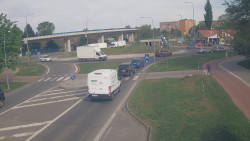 Křižovatka ulic Velká Dlážka a Polní