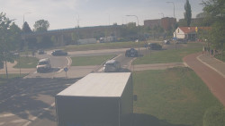 Křižovatka ulic Velká Dlážka a Polní