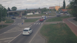 Křižovatka ulic Velká Dlážka a Polní
