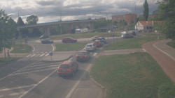 Křižovatka ulic Velká Dlážka a Polní