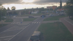 Křižovatka ulic Velká Dlážka a Polní
