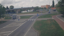 Křižovatka ulic Velká Dlážka a Polní