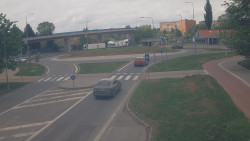 Křižovatka ulic Velká Dlážka a Polní