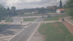 Křižovatka ulic Velká Dlážka a Polní