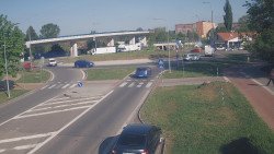 Křižovatka ulic Velká Dlážka a Polní