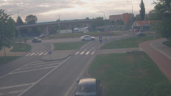 Křižovatka ulic Velká Dlážka a Polní