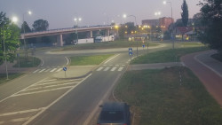 Křižovatka ulic Velká Dlážka a Polní