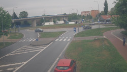 Křižovatka ulic Velká Dlážka a Polní