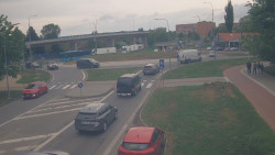 Křižovatka ulic Velká Dlážka a Polní