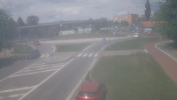 Křižovatka ulic Velká Dlážka a Polní