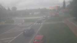 Křižovatka ulic Velká Dlážka a Polní