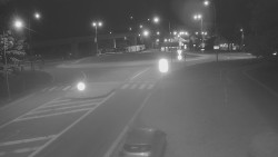 Křižovatka ulic Velká Dlážka a Polní