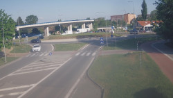 Křižovatka ulic Velká Dlážka a Polní