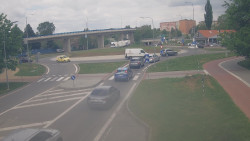 Křižovatka ulic Velká Dlážka a Polní