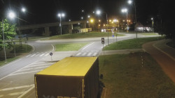 Křižovatka ulic Velká Dlážka a Polní