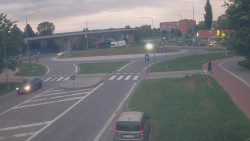 Křižovatka ulic Velká Dlážka a Polní