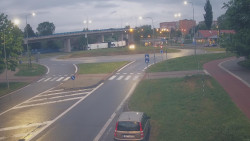 Křižovatka ulic Velká Dlážka a Polní