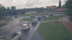 Křižovatka ulic Velká Dlážka a Polní