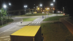 Křižovatka ulic Velká Dlážka a Polní
