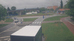 Křižovatka ulic Velká Dlážka a Polní