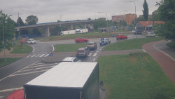 Křižovatka ulic Velká Dlážka a Polní