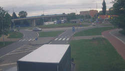 Křižovatka ulic Velká Dlážka a Polní