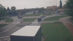 Křižovatka ulic Velká Dlážka a Polní