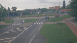 Křižovatka ulic Velká Dlážka a Polní