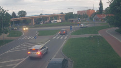 Křižovatka ulic Velká Dlážka a Polní