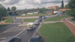 Křižovatka ulic Velká Dlážka a Polní