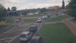 Křižovatka ulic Velká Dlážka a Polní