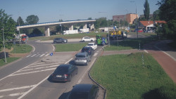 Křižovatka ulic Velká Dlážka a Polní