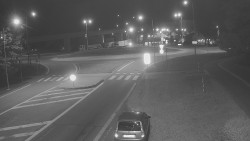 Křižovatka ulic Velká Dlážka a Polní