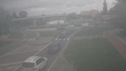 Křižovatka ulic Velká Dlážka a Polní