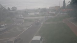 Křižovatka ulic Velká Dlážka a Polní
