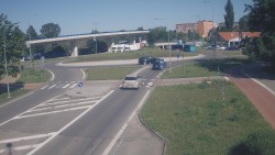 Křižovatka ulic Velká Dlážka a Polní