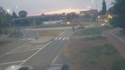 Křižovatka ulic Velká Dlážka a Polní