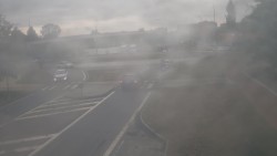 Křižovatka ulic Velká Dlážka a Polní