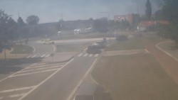 Křižovatka ulic Velká Dlážka a Polní