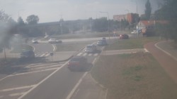 Křižovatka ulic Velká Dlážka a Polní