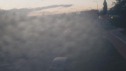 Křižovatka ulic Velká Dlážka a Polní