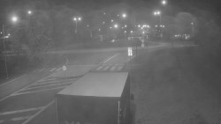 Křižovatka ulic Velká Dlážka a Polní
