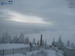 Pohled na jihozápad, Smrk