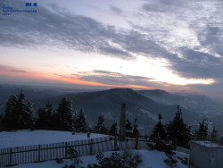 Pohled na jihozápad, Smrk