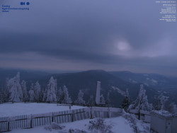 Pohled na jihozápad, Smrk