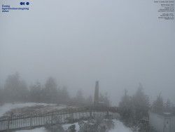 Pohled na jihozápad, Smrk