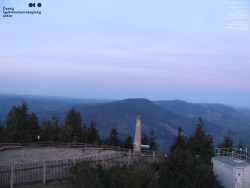 Pohled na jihozápad, Smrk