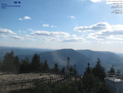 Pohled na jihozápad, Smrk