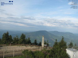 Pohled na jihozápad, Smrk